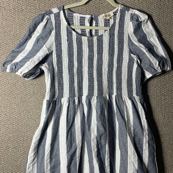 Listicle Womens Dress Blue Striped Babydoll Short Sleeves Mini Smocked Pockets - Picture 3 of 12
